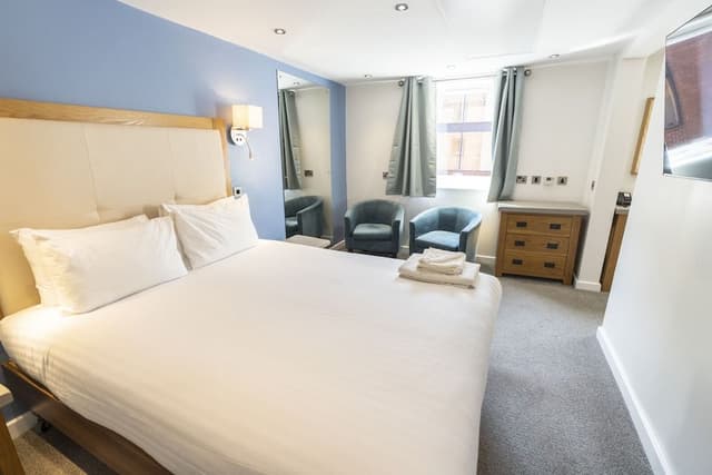 Deluxe Room, 1 King Bed