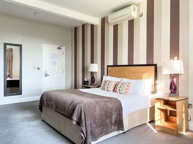 Deluxe Double Room, Garden View