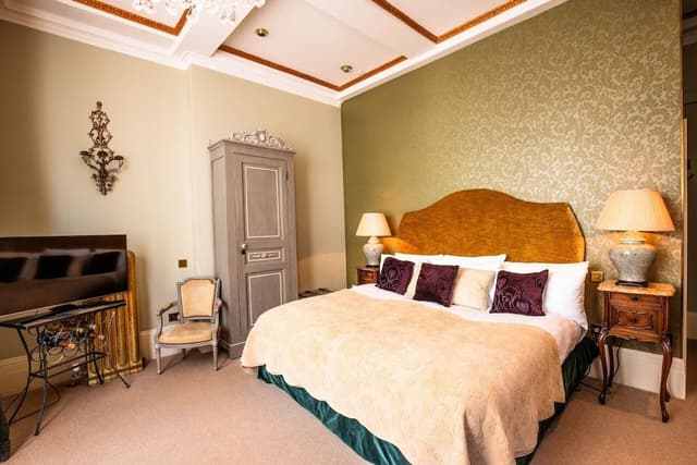 Deluxe Double Room, Ensuite (Perrier Jouet - Feature)