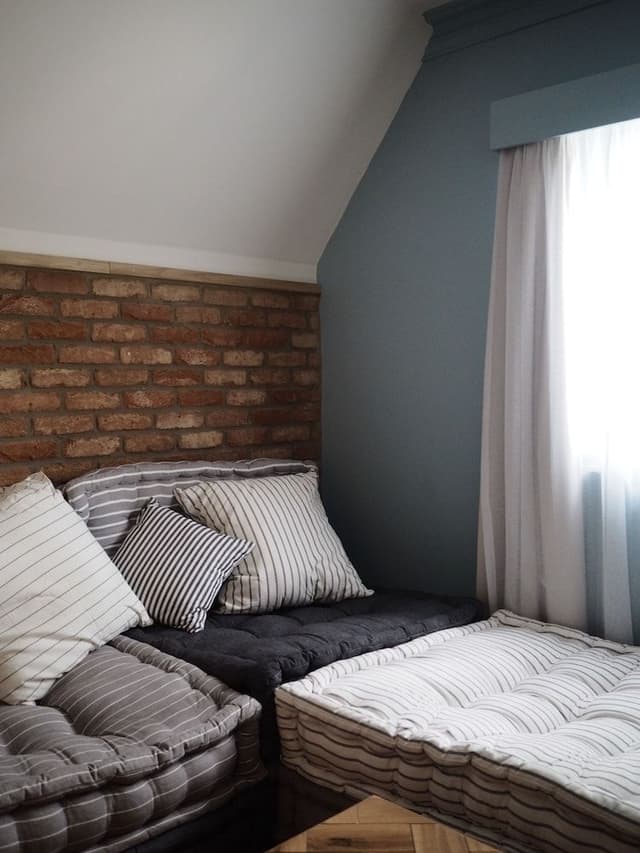 Coach House Apartment Suite