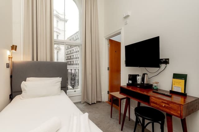 City Single Room, Ensuite, City View
