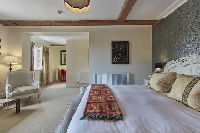 Signature Ivy Superior Rooms