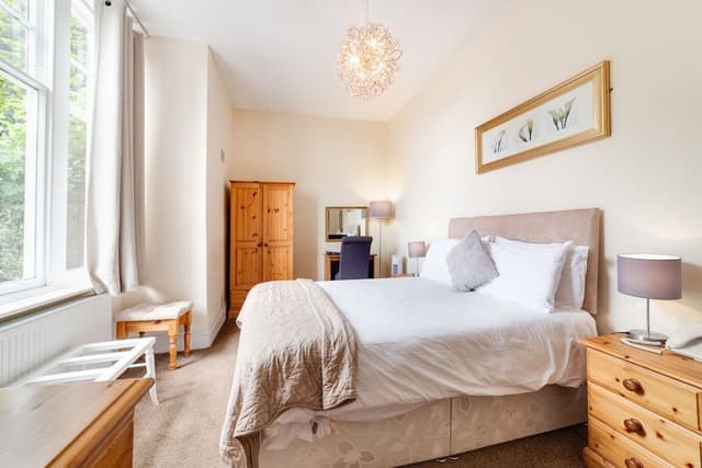 Classic Double Room, Ensuite