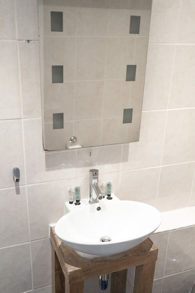 Sea Breeze Brighton2