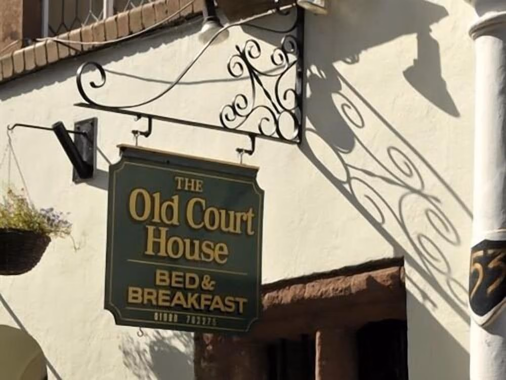 The Old Court House2