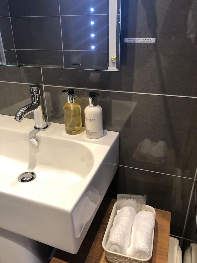 Superior Double Room, Ensuite (4)