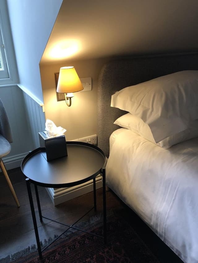 Deluxe Double Room, Ensuite, City View (7)