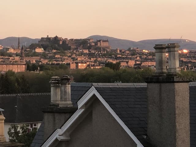 Deluxe Double Room, Ensuite, City View (7)