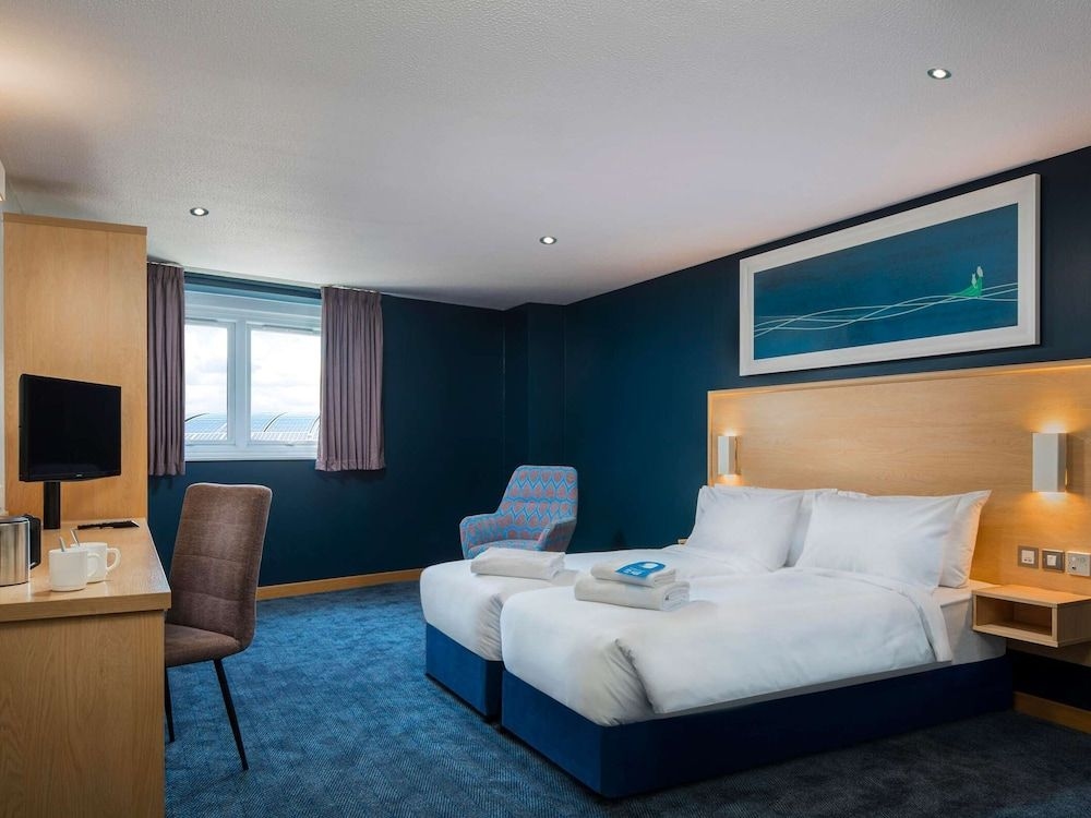 Travelodge Crawley Hotel4
