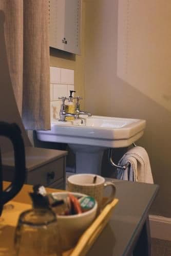 Single room-Shared Bathroom