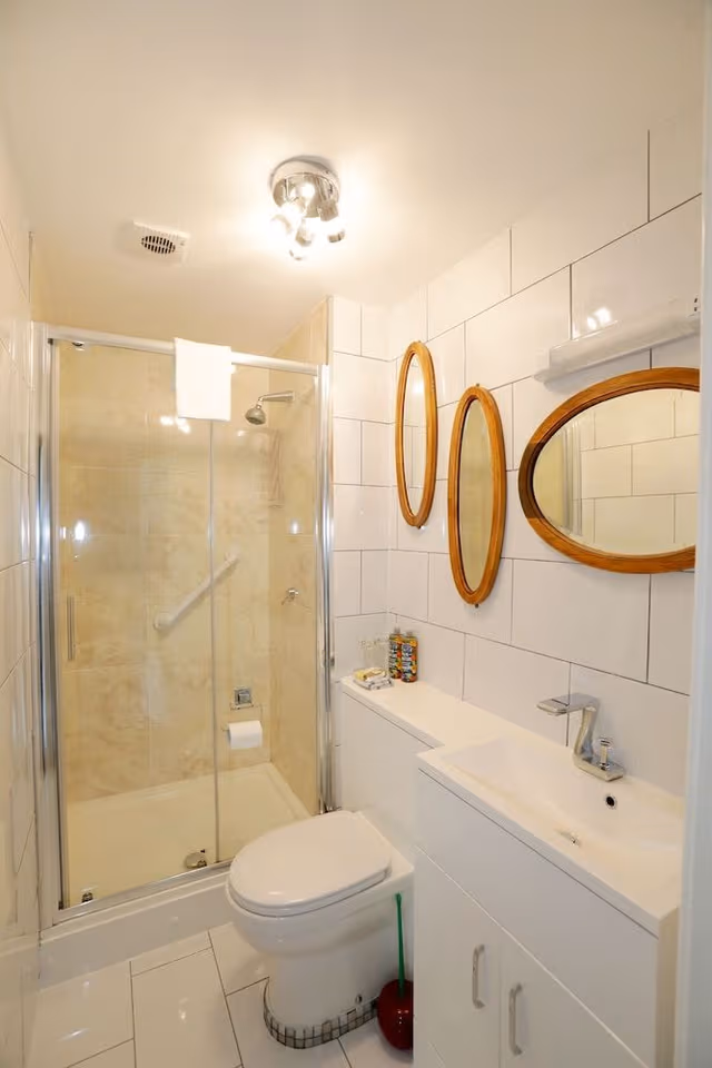 Standard Twin Room, Ensuite