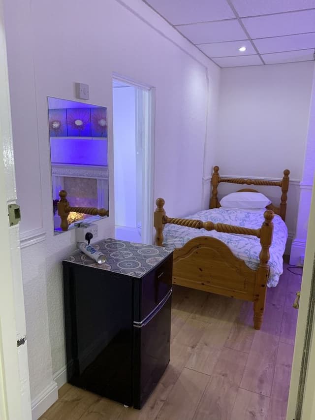 Family Room (2 Adults & 3 Children)