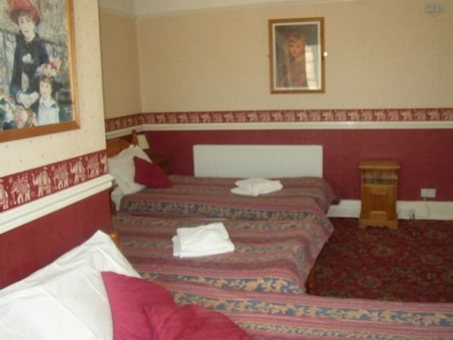 Standard Quadruple Room, Ensuite (Room 12A (Sleeps 4))