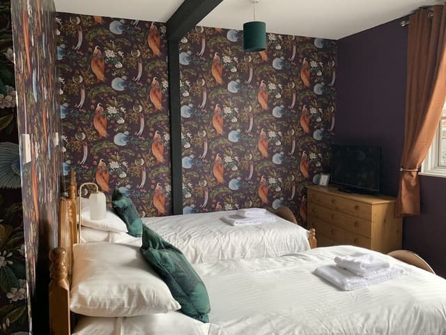 Twin Room, Ensuite