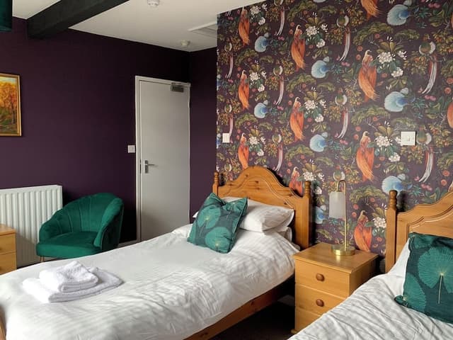 Twin Room, Ensuite