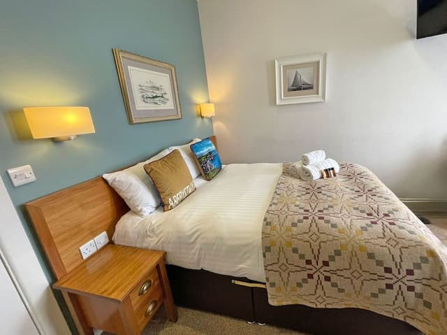 Double Room (3rd Floor)