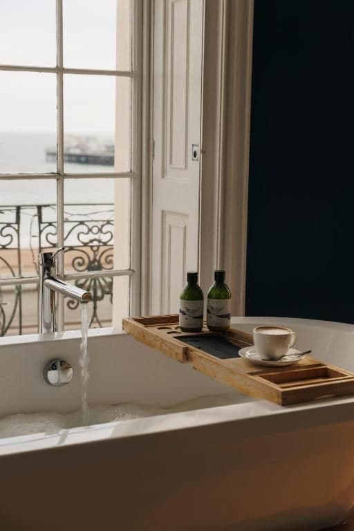 Deluxe Double Room with Balcony and Sea View