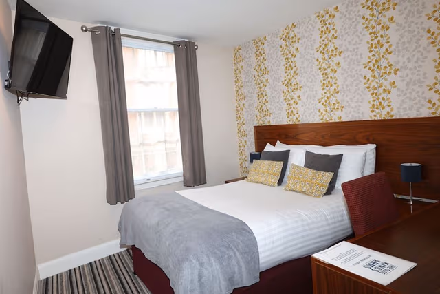 Standard Double Room, Ensuite