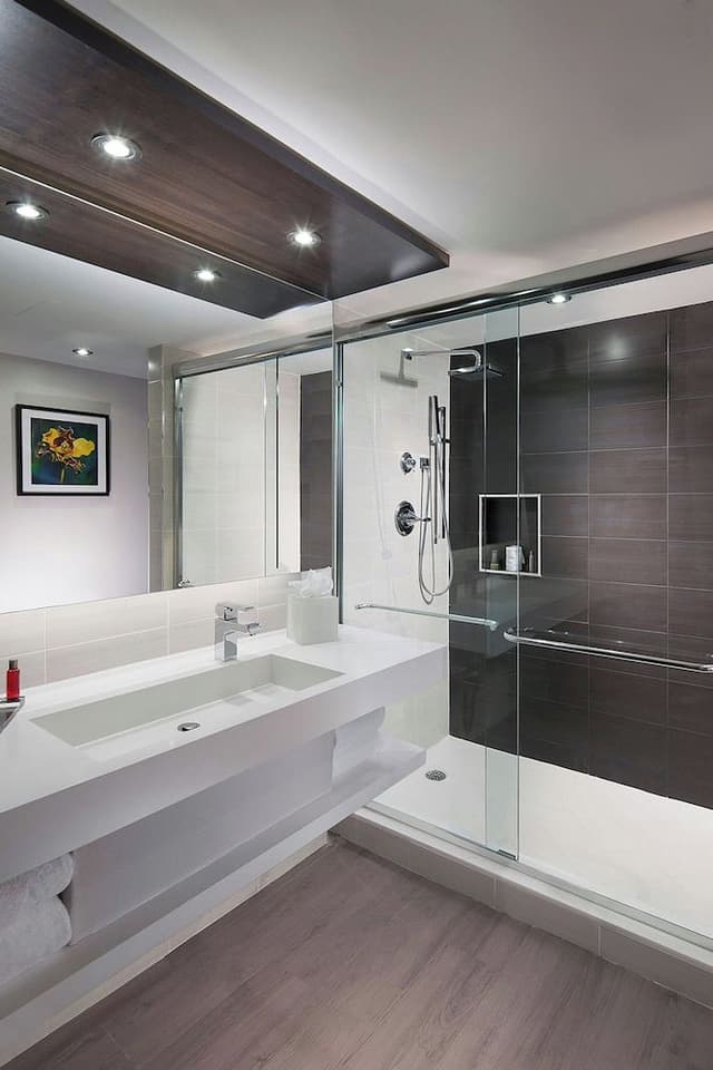 Design Room, 1 King Bed