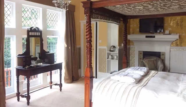 Signature Double Room, Ensuite, Garden View