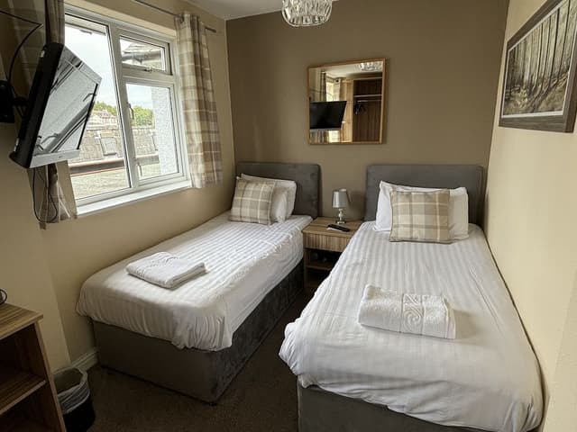 Twin Room, Ensuite