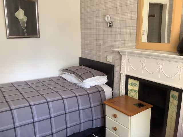 Comfort Single Room