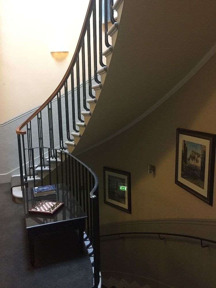 The Salisbury Hotel3