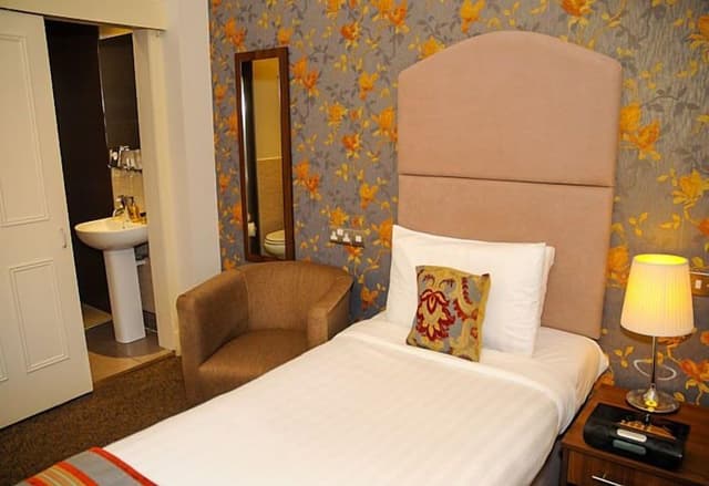 Single Room