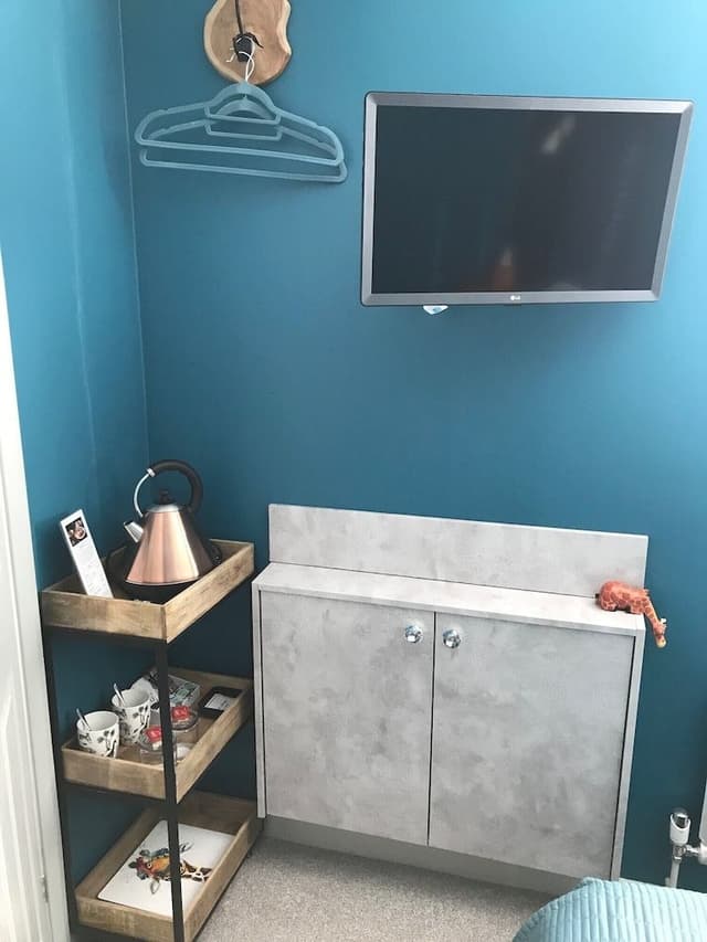Small Double Room Ensuite
