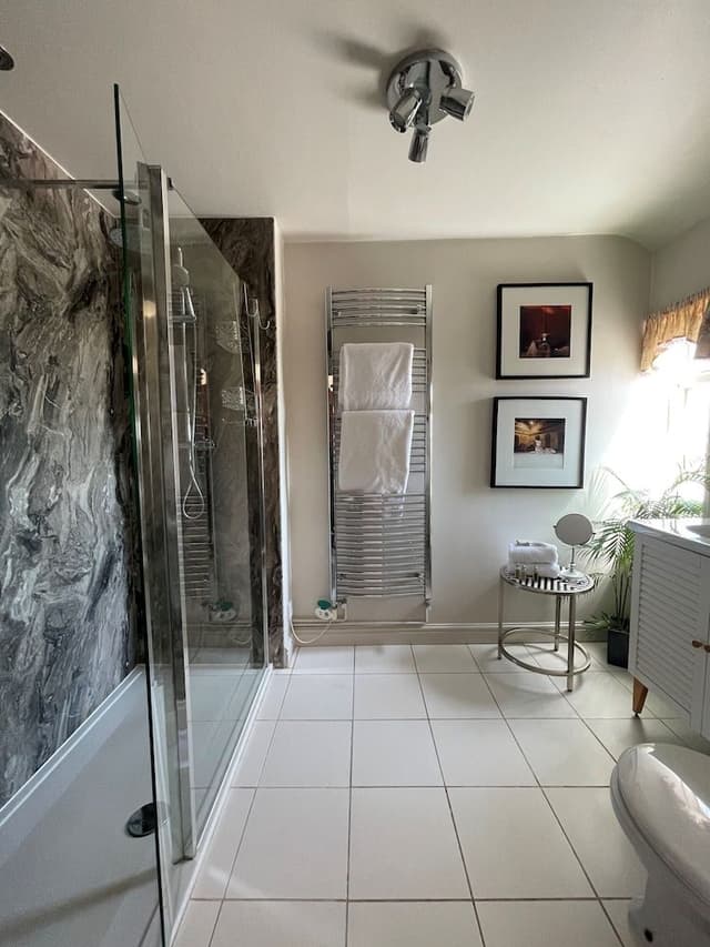 Executive Studio Suite, Ensuite