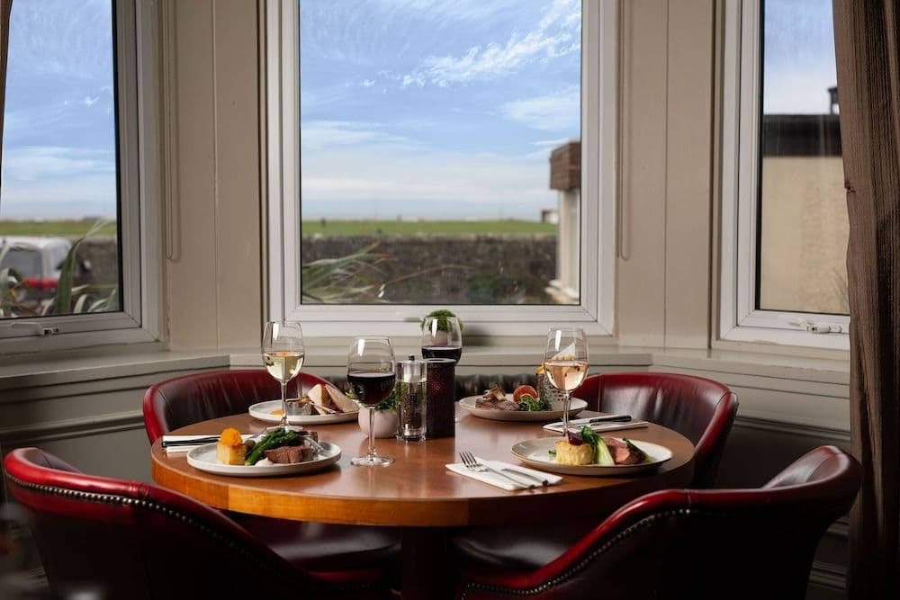FAIRFIELD HOUSE HOTEL FAIRFIELD HOUSE HOTEL
