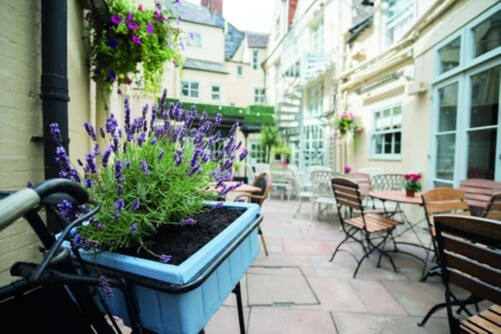 The Fleece at Cirencester The Fleece at Cirencester