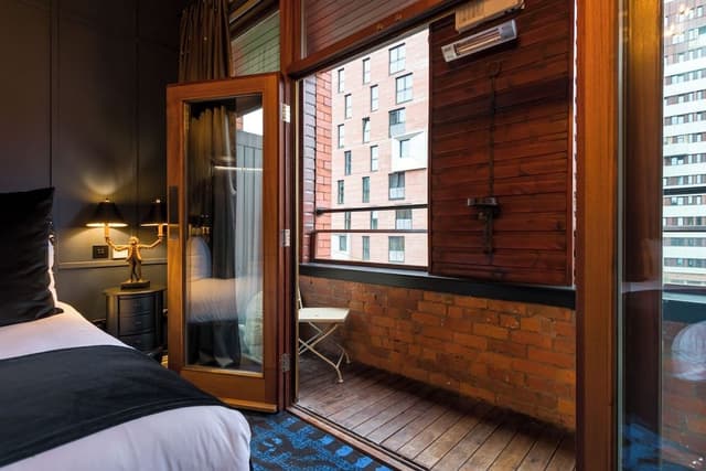 Deluxe Room, 1 King Bed, Non Smoking, Balcony