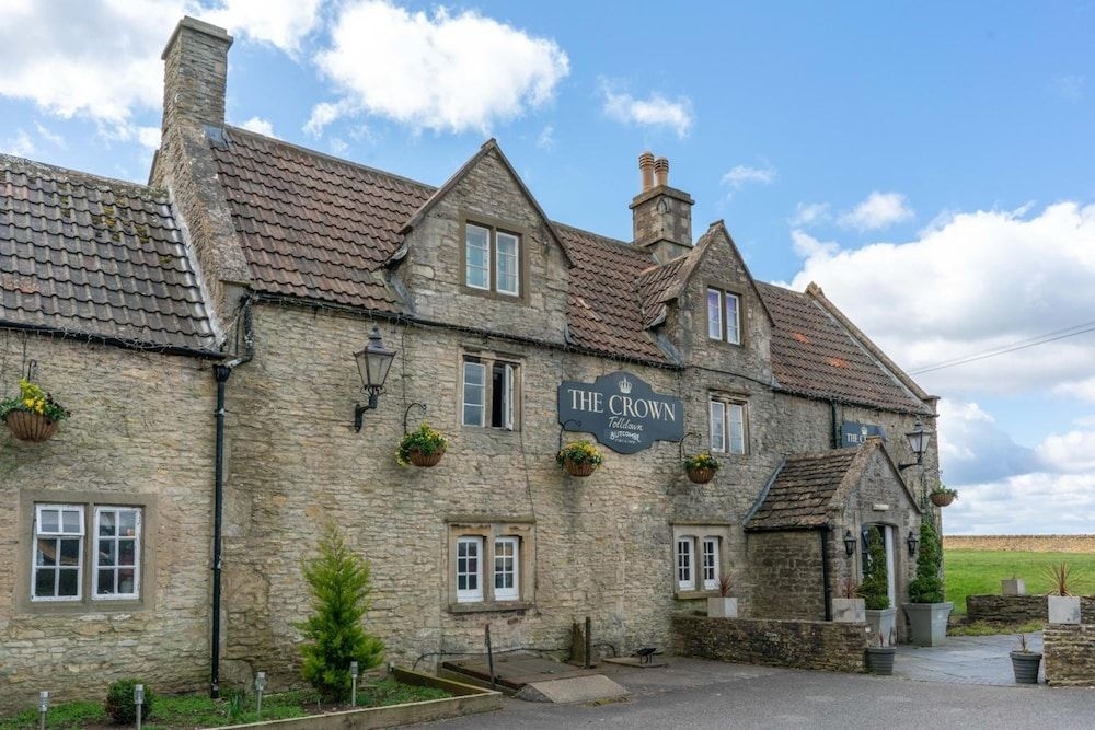 Crown Inn0