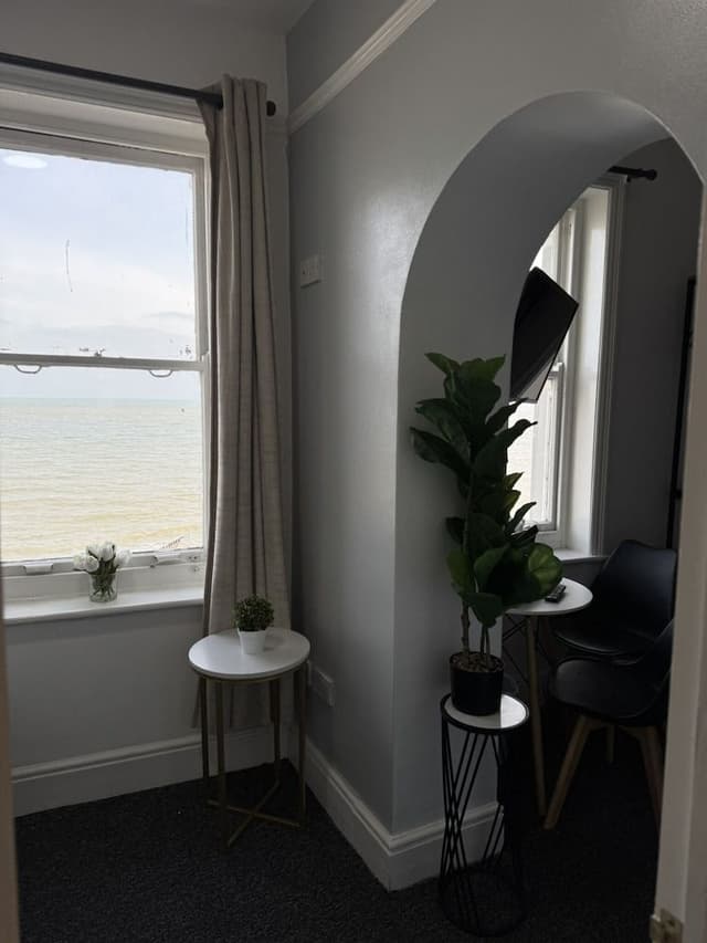Standard Twin Room, Ensuite, Sea View