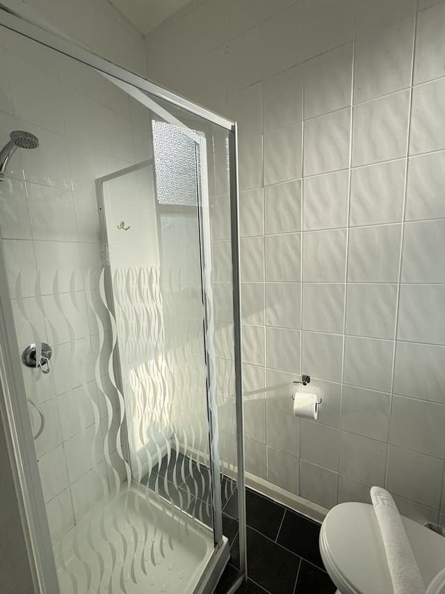 Standard Double Room, Ensuite