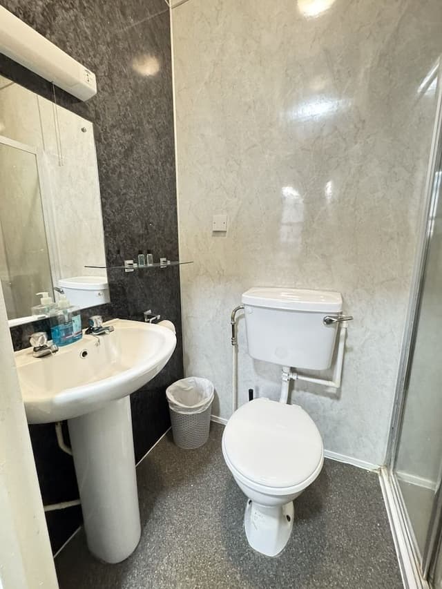 Standard Single Room, Ensuite