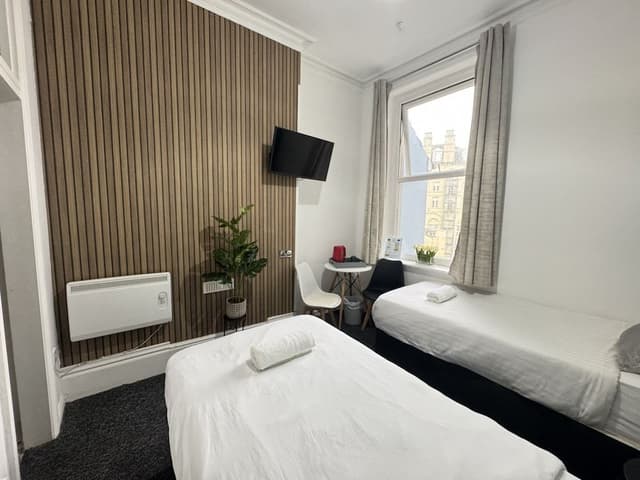 Standard Twin Room, Ensuite