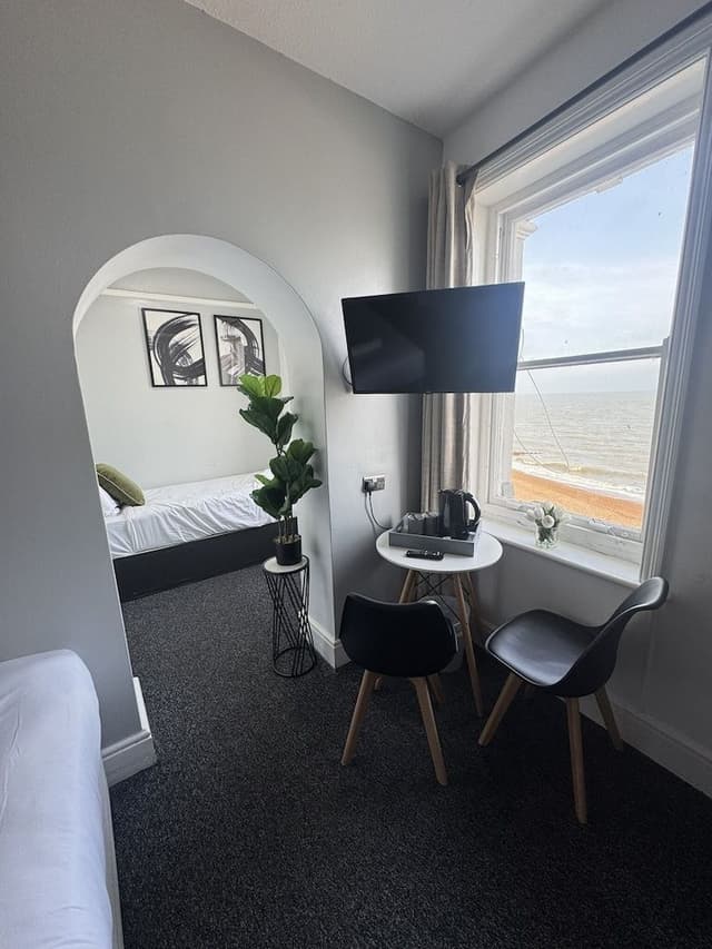 Standard Twin Room, Ensuite, Sea View