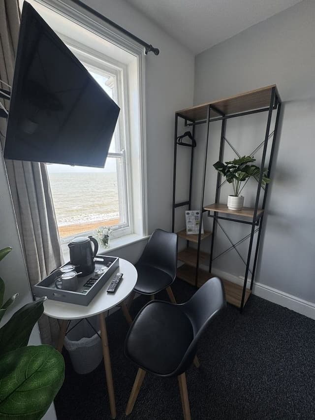 Standard Twin Room, Ensuite, Sea View