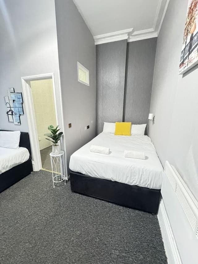 Standard Triple Room, Ensuite