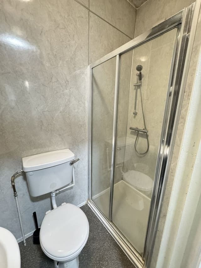 Standard Single Room, Ensuite