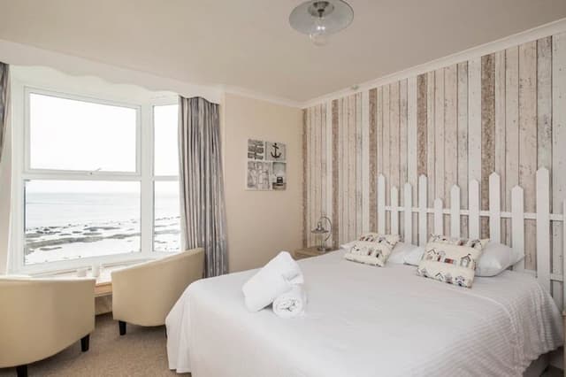 Double Room, Sea View (Room 14)