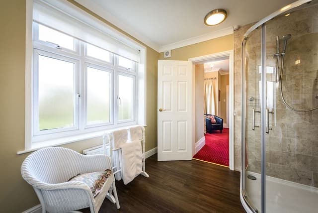 Twin Room, Ensuite