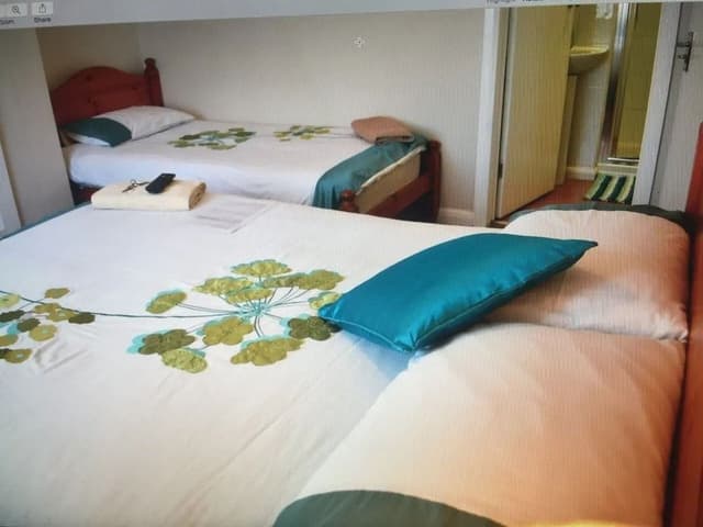 Standard Triple Room, Ensuite (.)