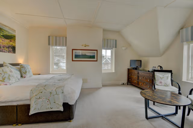 King-Ensuite-Bed & Breakfast