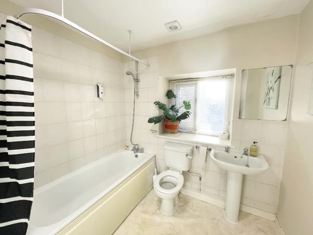Double room-Private Bathroom-Separate Private Bathroom