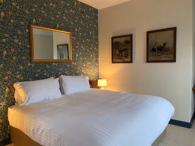 Classic Double Room, Ensuite