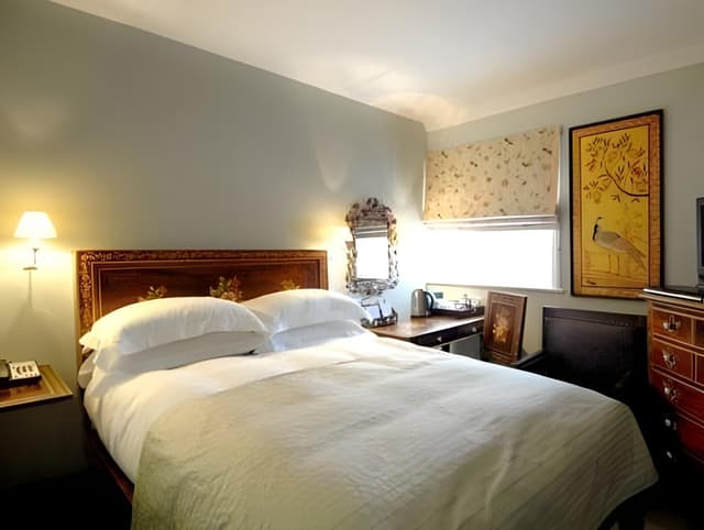 Classic Double Room