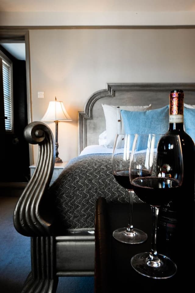 Classic Single Room